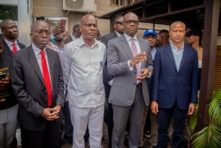 Kinshasa : Gérard Mulumba interdit le sit-in de l’opposition devant le siège de la CENI