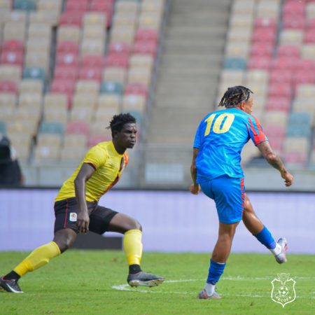 Foot : les Léopards s’imposent face à l’Ouganda et rassurent avant le duel face au Gabon
