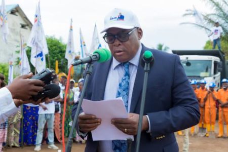 Kananga : le chef du Bureau central de coordination évalue l’avancement des travaux de construction de la nouvelle morgue de l’hôpital général