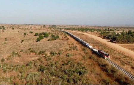 Afrique : les USA et l’UE veulent financer le projet de la ligne ferroviaire transafricaine RDC-Zambie-Angola