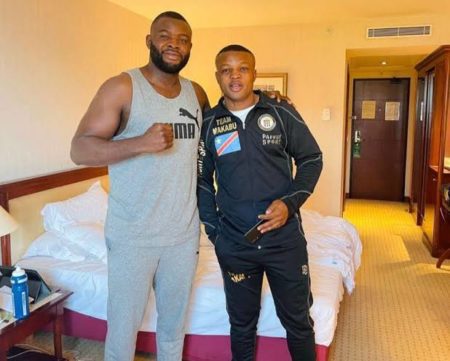 Boxe : Junior Ilunga fait raisonner son frère, Bakole, qui veut encore de l’argent public pour organiser son prochain combat