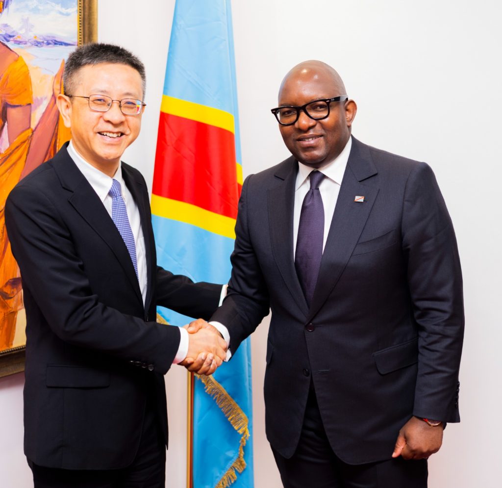 Partenariat public-privé : Sama Lukonde encourage une entreprise chinoise de génie civil à transférer ses connaissances aux Congolais