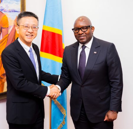 Partenariat public-privé : Sama Lukonde encourage une entreprise chinoise de génie civil à transférer ses connaissances aux Congolais