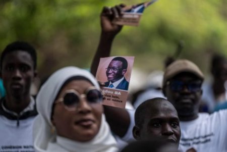 Sénégal : la présidentielle ramenée au 24 mars