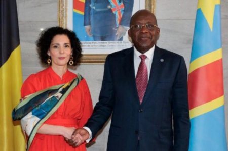 Guerre dans l’Est : chez Lutundula, la cheffe de la diplomatie belge pousse pour une « solution négociée »