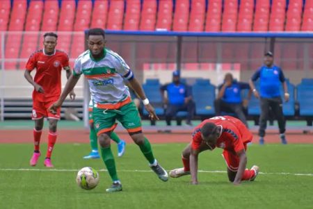 Foot : Renaissance et Céleste relégués en Ligue 2