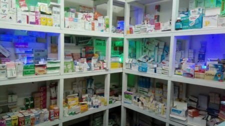 Kinshasa : vers la fermeture des officines pharmaceutiques et structures de santé jugées non conformes