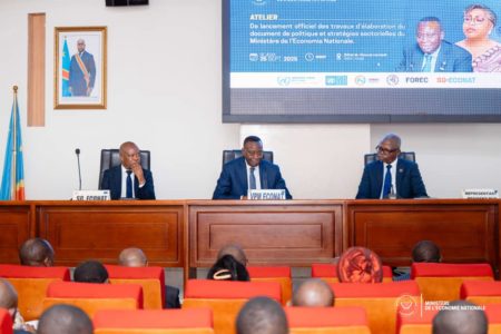 Ministère de l’Économie : Mukoko Samba lance les travaux d’élaboration du document des politiques sectorielles
