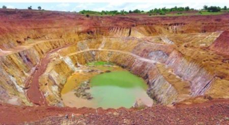 Lualaba : l’effondrement d’un pont en bois fait plus de 70 morts à la mine Mulondo (société civile)