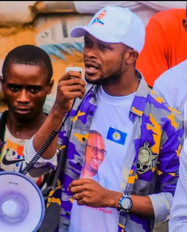 Yannick Mbadi : « L’engagement politique des jeunes est crucial pour l’avenir de la RDC »